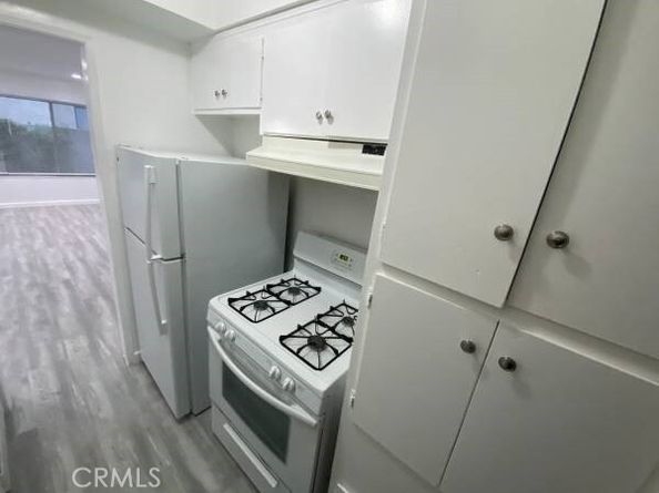 1329 S Saltair, West Los Angeles (los Angeles) CA 90025