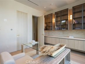 17177 Adlon Road, Encino (los Angeles) CA 91436