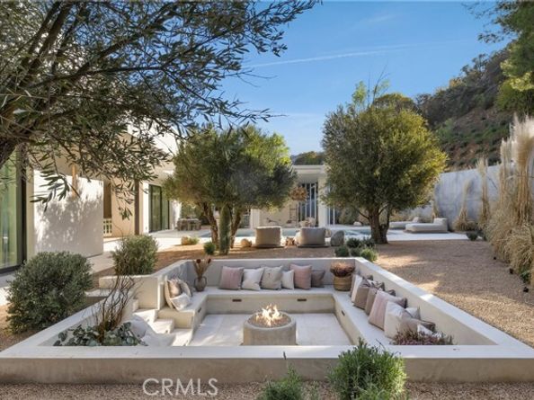 17177 Adlon Road, Encino (los Angeles) CA 91436