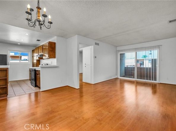 5414 Newcastle Avenue 49, Encino (los Angeles) CA 91316