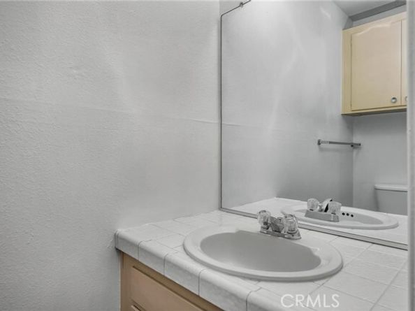 5414 Newcastle Avenue 49, Encino (los Angeles) CA 91316