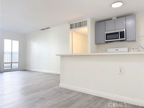 8601 International 177, Canoga Park (los Angeles) CA 91304