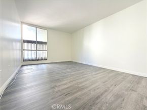 8601 International 177, Canoga Park (los Angeles) CA 91304
