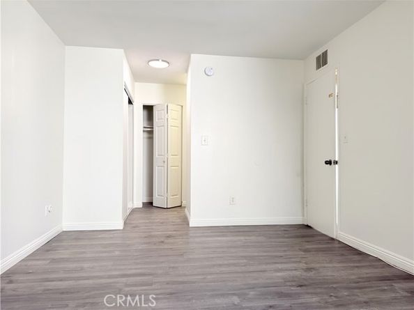 8601 International 177, Canoga Park (los Angeles) CA 91304