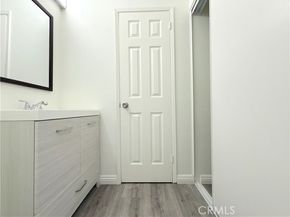 8601 International 177, Canoga Park (los Angeles) CA 91304