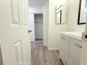8601 International 177, Canoga Park (los Angeles) CA 91304