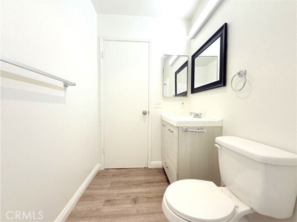 8601 International 177, Canoga Park (los Angeles) CA 91304