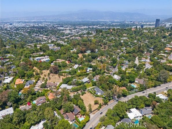 11452 Canton Drive, Studio City (los Angeles) CA 91604