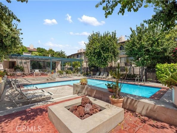 7137 Shoup Ave 39, West Hills (los Angeles) CA 91307