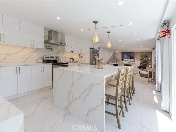 10426 Larwin Avenue, Chatsworth (los Angeles) CA 91311