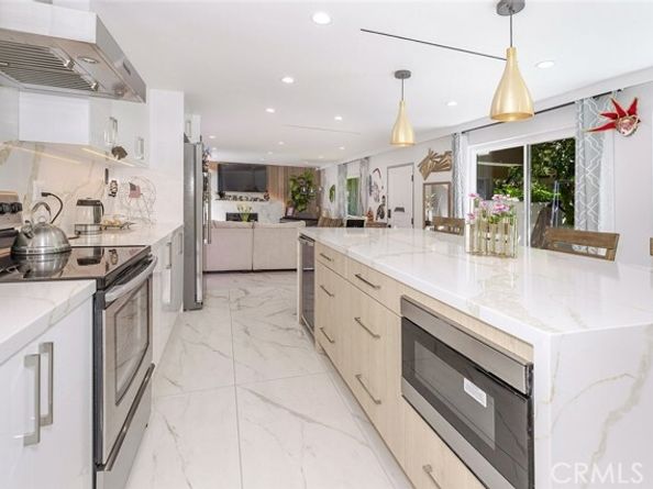 10426 Larwin Avenue, Chatsworth (los Angeles) CA 91311