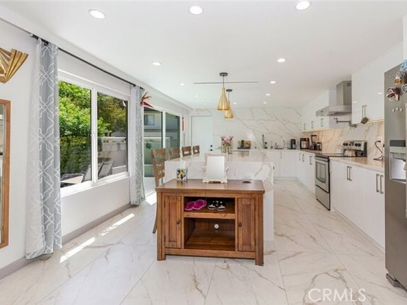 10426 Larwin Avenue, Chatsworth (los Angeles) CA 91311