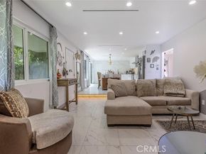 10426 Larwin Avenue, Chatsworth (los Angeles) CA 91311