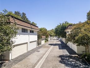 10426 Larwin Avenue, Chatsworth (los Angeles) CA 91311