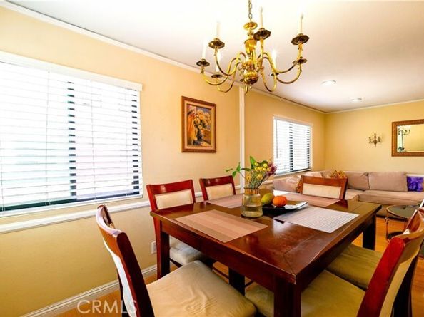 18759 Hatteras Street 25, Tarzana (los Angeles) CA 91356