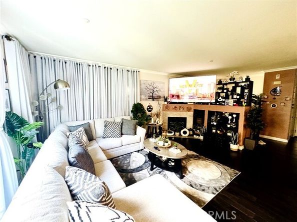 9173 Burnet Avenue, North Hills (los Angeles) CA 91343