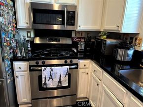 9173 Burnet Avenue, North Hills (los Angeles) CA 91343