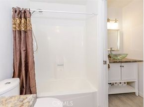 11311 Tampa Avenue 22, Porter Ranch (los Angeles) CA 91326
