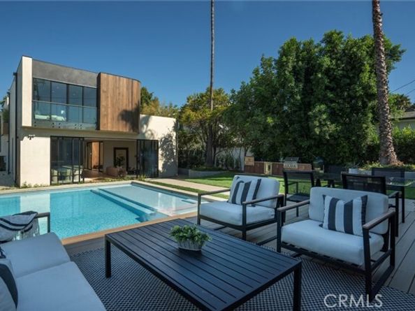 4939 Petit Avenue, Encino (los Angeles) CA 91436