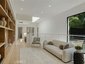 4939 Petit Avenue, Encino (los Angeles) CA 91436