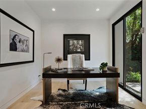 4939 Petit Avenue, Encino (los Angeles) CA 91436