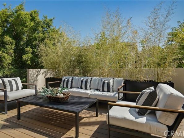 4939 Petit Avenue, Encino (los Angeles) CA 91436