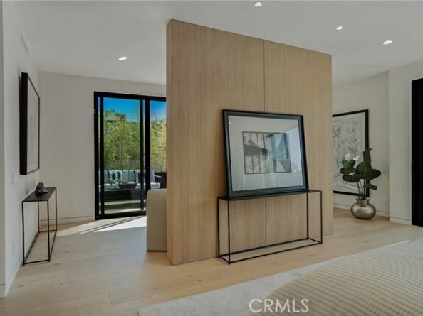 4939 Petit Avenue, Encino (los Angeles) CA 91436