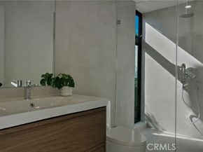 4939 Petit Avenue, Encino (los Angeles) CA 91436