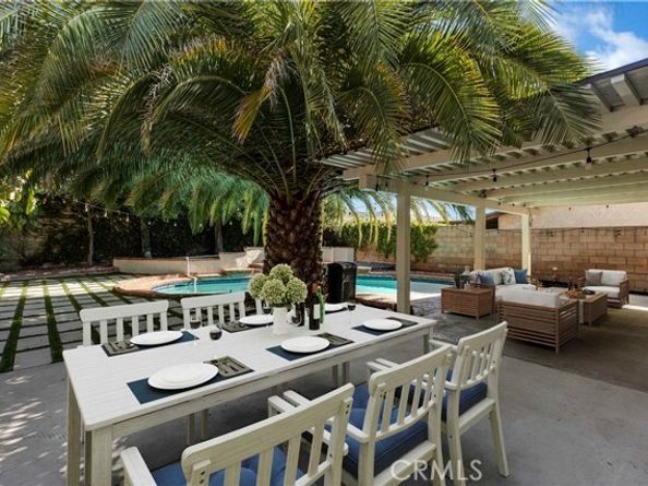19947 Cantara Street, Winnetka (los Angeles) CA 91306