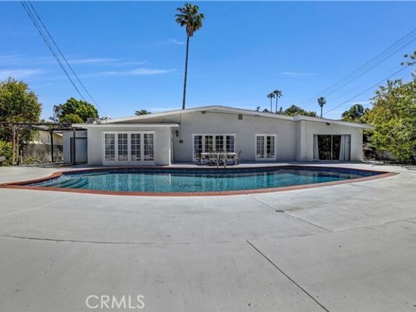 5115 Boda Place, Woodland Hills (los Angeles) CA 91367
