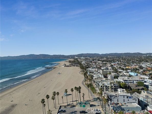 3011 Ocean Front Walk, Venice (los Angeles) CA 90291