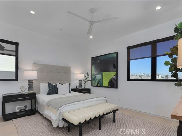 3011 Ocean Front Walk, Venice (los Angeles) CA 90291