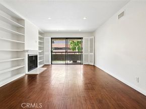 21650 Burbank Blvd. 206, Woodland Hills (los Angeles) CA 91367