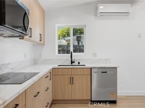 22928 Leadwell Street, West Hills (los Angeles) CA 91307