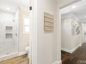 19438 Calvert Street, Tarzana (los Angeles) CA 91335