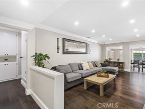 19438 Calvert Street, Tarzana (los Angeles) CA 91335