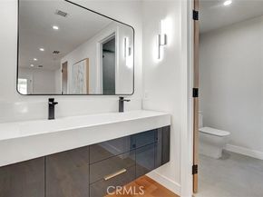 6852 Atoll, North Hollywood (los Angeles) CA 91605