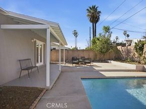 21045 Blythe Street, Canoga Park (los Angeles) CA 91304