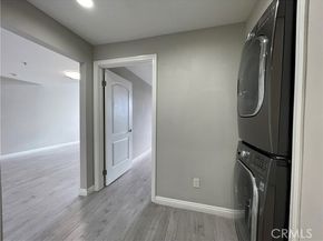 6800 Corbin Avenue 308, Reseda (los Angeles) CA 91335