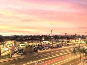 6800 Corbin Avenue 308, Reseda (los Angeles) CA 91335