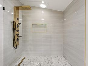 6539 Noble Avenue, Van Nuys (los Angeles) CA 91411