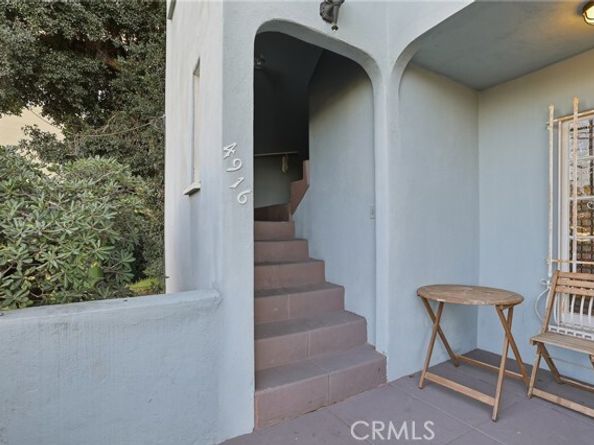 4916 W 12th, Los Angeles CA 90019