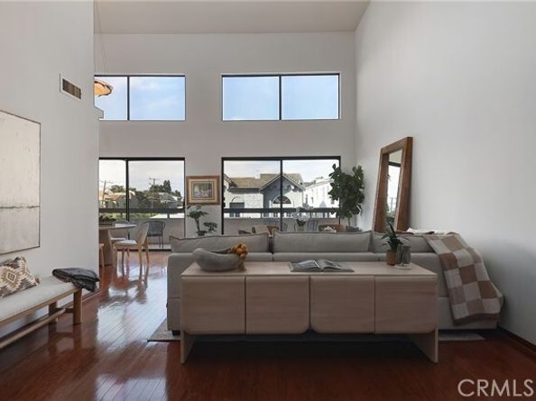 1432 Camden 301, Los Angeles CA 90025