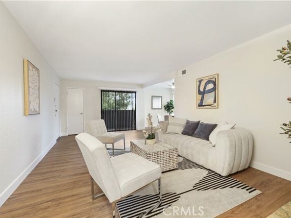 5252 Agnes 2, Valley Village CA 91607