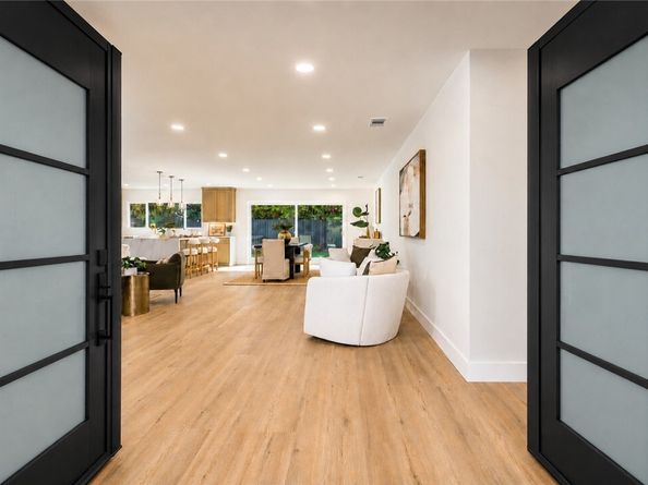 5996 College, San Diego CA 92120