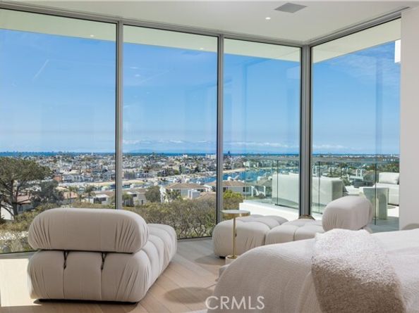 1119 Dolphin, Corona Del Mar (newport Beach) CA 92625