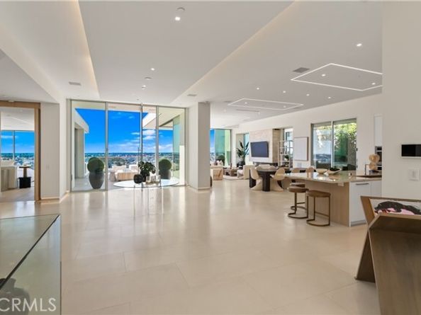 1119 Dolphin, Corona Del Mar (newport Beach) CA 92625