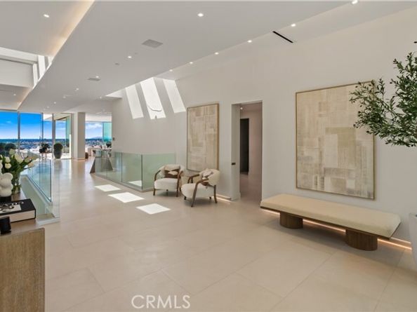 1119 Dolphin, Corona Del Mar (newport Beach) CA 92625