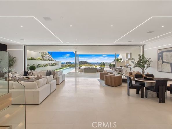 1119 Dolphin, Corona Del Mar (newport Beach) CA 92625