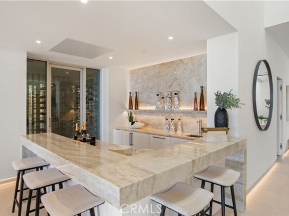 1119 Dolphin, Corona Del Mar (newport Beach) CA 92625